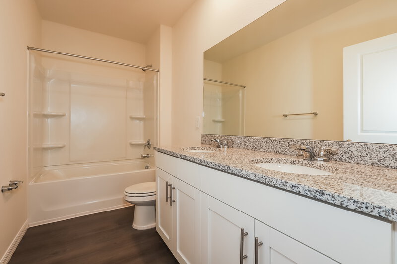 3,415/Mo, 4060 Shady Foxtail Ct Sarasota, FL 34240 Bathroom View