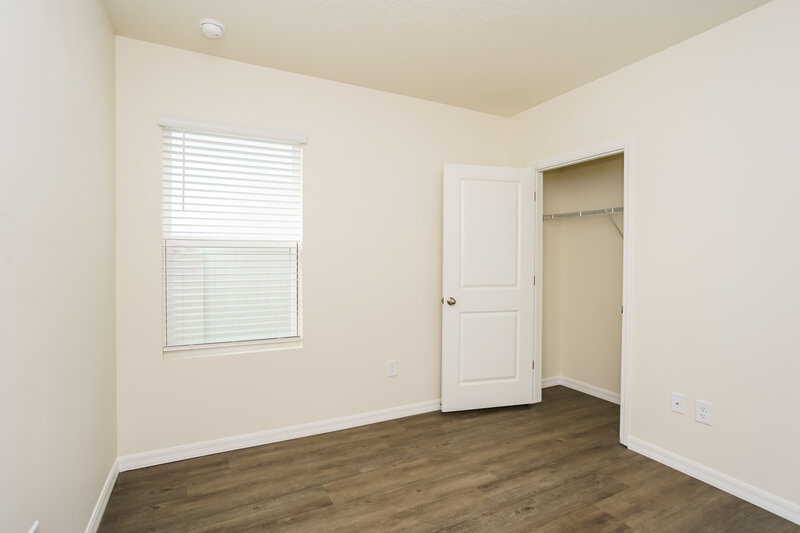 2,645/Mo, 4061 Shady Foxtail Ct Sarasota, FL 34240 Bedroom View