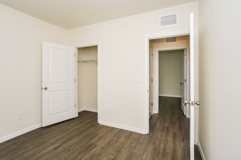 2,645/Mo, 4061 Shady Foxtail Ct Sarasota, FL 34240 Bedroom View 2