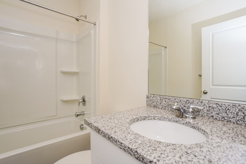 2,645/Mo, 4061 Shady Foxtail Ct Sarasota, FL 34240 Bathroom View