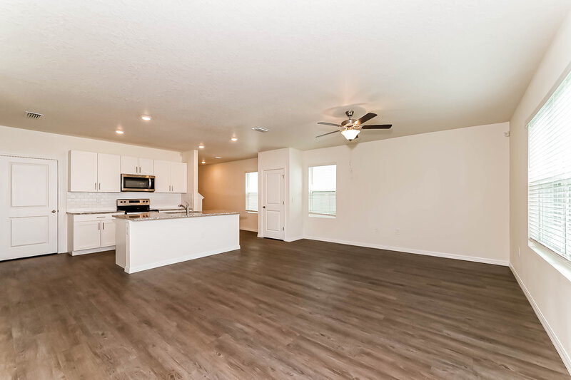 3,395/Mo, 4064 Shady Foxtail Ct Sarasota, FL 34240 Living Room View 2