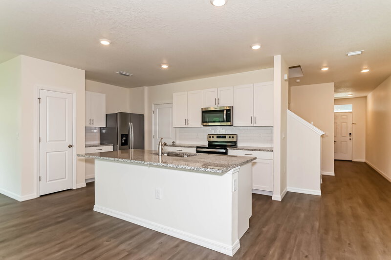 3,395/Mo, 4064 Shady Foxtail Ct Sarasota, FL 34240 Kitchen View