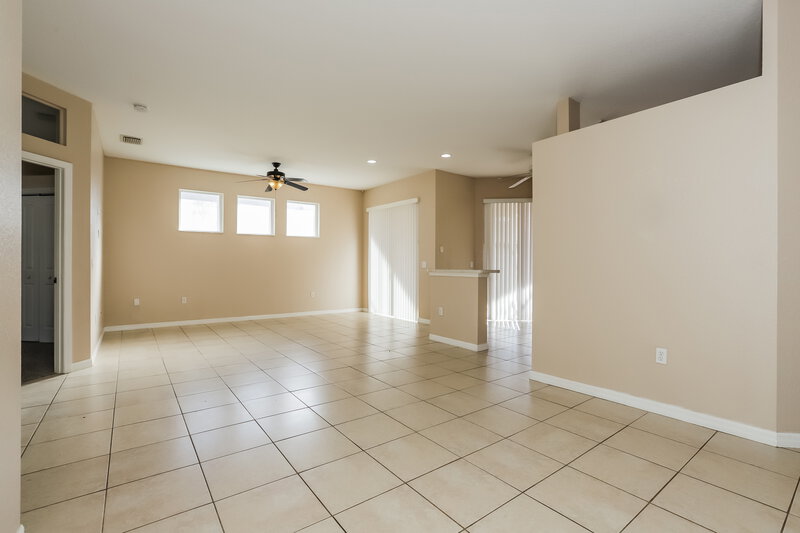 2,225/Mo, 1253 Millbrook Cir Bradenton, FL 34212 Living Room View