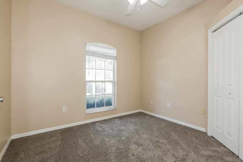 2,225/Mo, 1253 Millbrook Cir Bradenton, FL 34212 Bedroom View 2