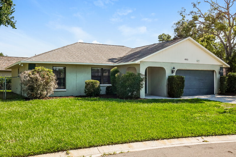 2,615/Mo, 4913 Ithaca Ln Sarasota, FL 34243 Front View