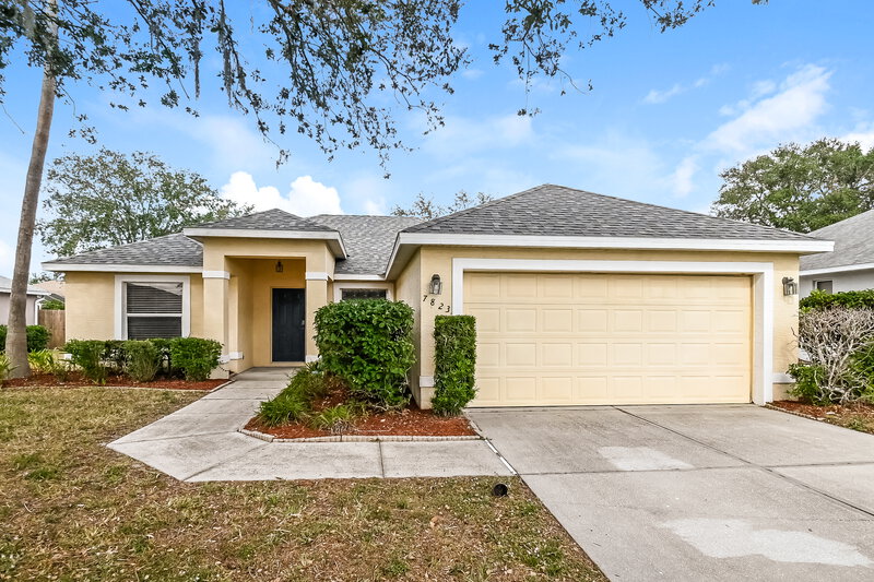 2,355/Mo, 7823 48th Pl E Bradenton, FL 34203 External View