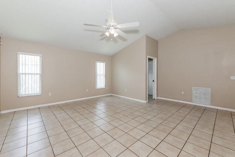 2,460/Mo, 6888 Mauna Loa Blvd Sarasota, FL 34241 Living Room View