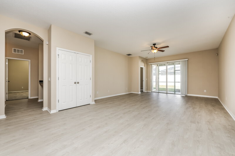 2,240/Mo, 9026 41st St E Parrish, FL 34219 Family Room View