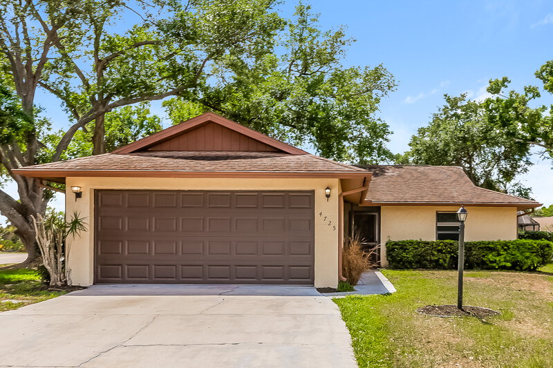 2,685/Mo, 4725 Country Oaks Blvd Sarasota, FL 34243 External View