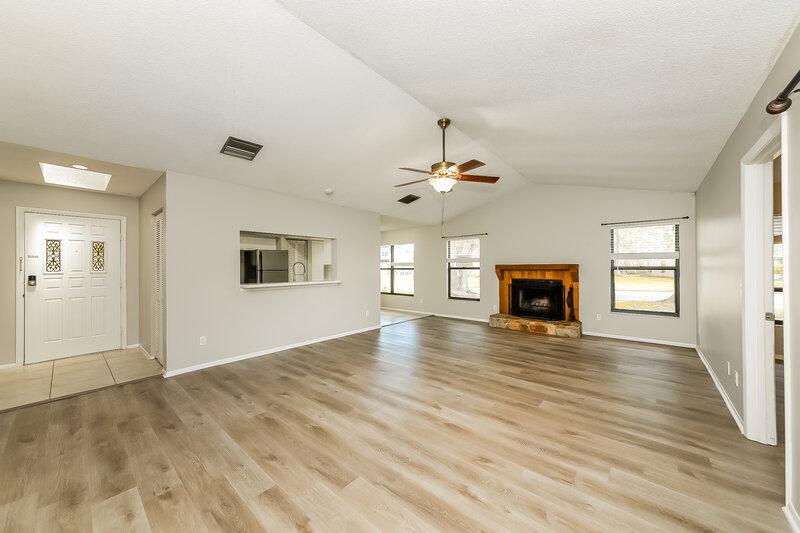 2,685/Mo, 4725 Country Oaks Blvd Sarasota, FL 34243 Living Room View