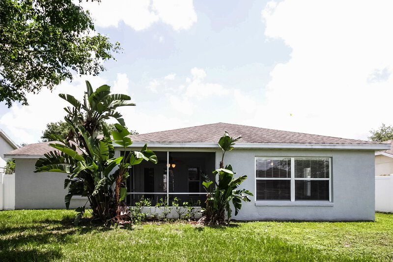 2,400/Mo, 11109 3rd Ave E Bradenton, FL 34212 Rear View