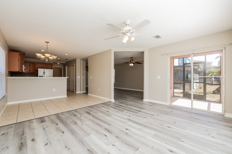 2,485/Mo, 7032 Chatum Light Run Bradenton, FL 34212 Family Room View