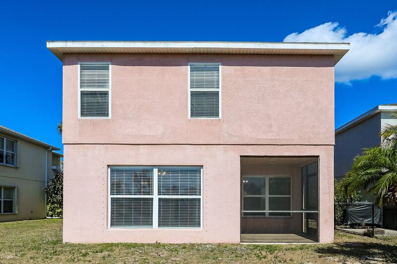 2,485/Mo, 7032 Chatum Light Run Bradenton, FL 34212 Rear View