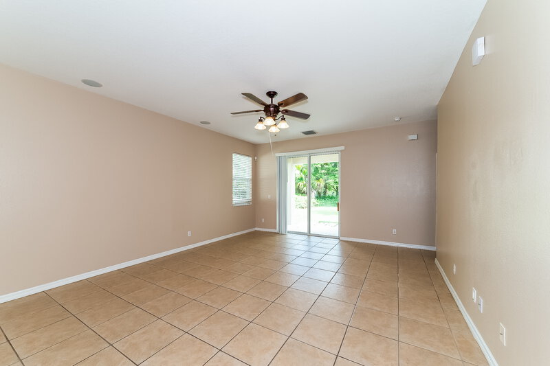 2,520/Mo, 14248 Gnatcatcher Ter Lakewood Ranch, FL 34202 Living Room View