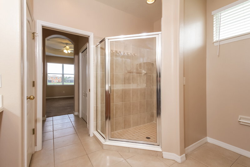 2,495/Mo, 2322 125th Dr E Parrish, FL 34219 Master Bathroom View