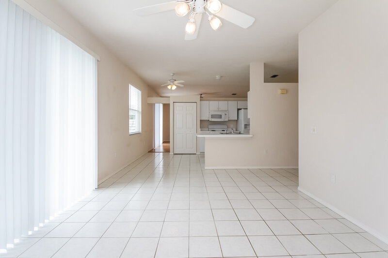 1,760/Mo, 9208 69th Ave E Palmetto, FL 34221 Dining Roomlarge View 2