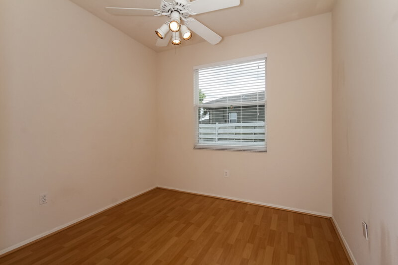 1,760/Mo, 9208 69th Ave E Palmetto, FL 34221 Bedroomlarge View 2
