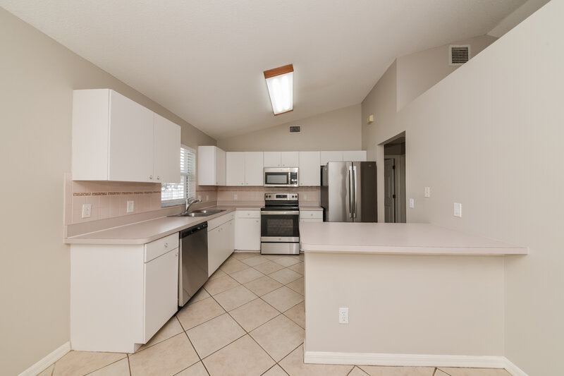 2,355/Mo, 4637 72nd Ct E Bradenton, FL 34203 Breakfast Nook View