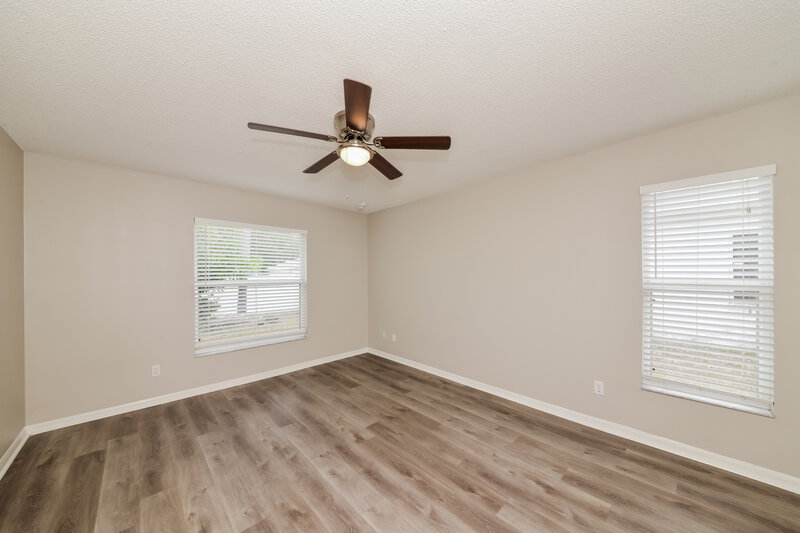 2,355/Mo, 4637 72nd Ct E Bradenton, FL 34203 Main Bedroom View