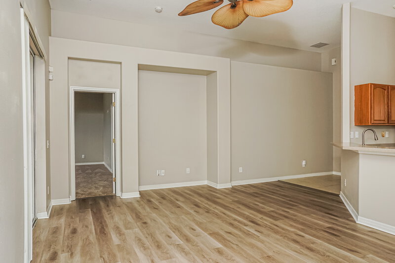 2,480/Mo, 1792 Old Summerwood Blvd Sarasota, FL 34232 Living Room View 2