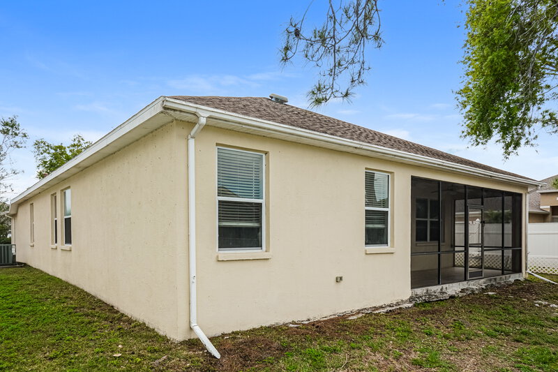 2,480/Mo, 1792 Old Summerwood Blvd Sarasota, FL 34232 Rear View