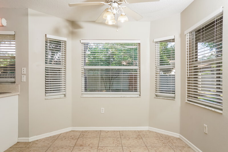 2,425/Mo, 4638 Breezy Pines Blvd Sarasota, FL 34232 Dining Room View