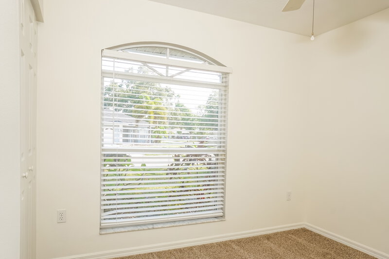 2,425/Mo, 4638 Breezy Pines Blvd Sarasota, FL 34232 Bedroom View