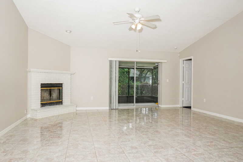 2,490/Mo, 2157 Black Oak Ct Sarasota, FL 34232 Living Room View