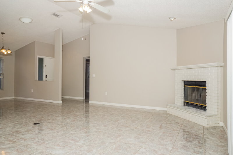 2,490/Mo, 2157 Black Oak Ct Sarasota, FL 34232 Living Room View 2