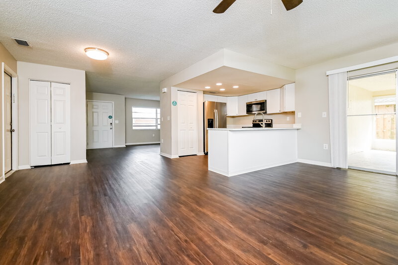 2,350/Mo, 4183 Lancaster Dr Sarasota, FL 34241 Dining Room View