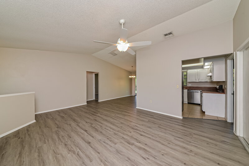 2,340/Mo, 4249 Lancaster Dr Sarasota, FL 34241 Living Room View 3