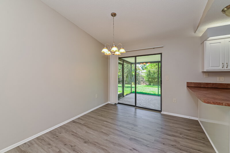 2,340/Mo, 4249 Lancaster Dr Sarasota, FL 34241 Dining Room View