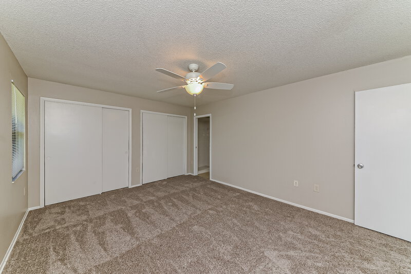 2,340/Mo, 4249 Lancaster Dr Sarasota, FL 34241 Main Bedroom View 2