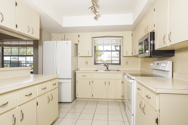 0/Mo, 2479 Wood Oak Dr Sarasota, FL 34232 Misc View 4