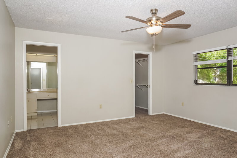 0/Mo, 2479 Wood Oak Dr Sarasota, FL 34232 Misc View 6