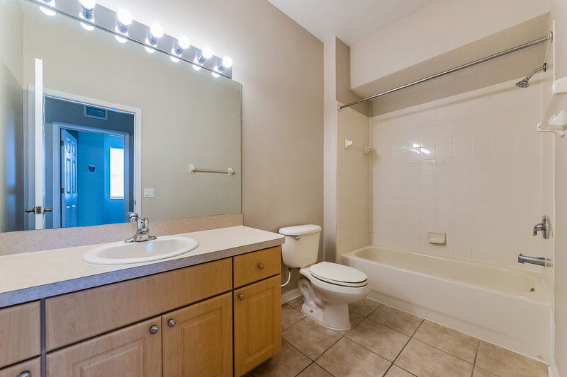 3,130/Mo, 4246 Day Bridge Pl Ellenton, FL 34222 Bathroom View