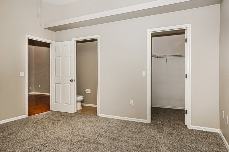 2,305/Mo, 4652 Ardale St Sarasota, FL 34232 Main Bedroom View