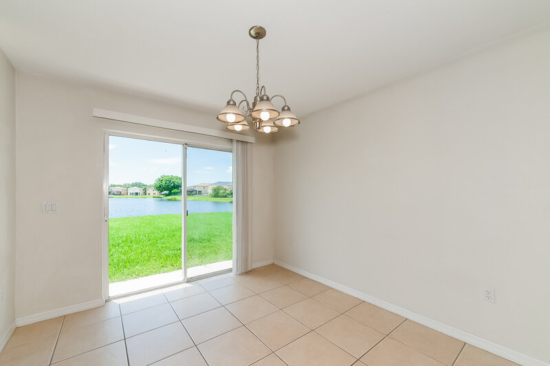 2,065/Mo, 7062 Chatum Light Run Bradenton, FL 34212 Breakfast Nook View