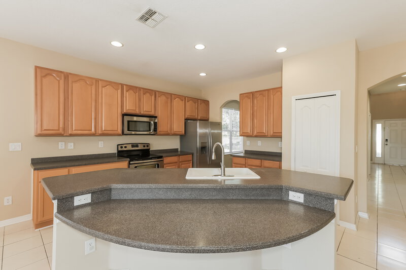 2,345/Mo, 12409 23rd St E Parrish, FL 34219 Kitchen View