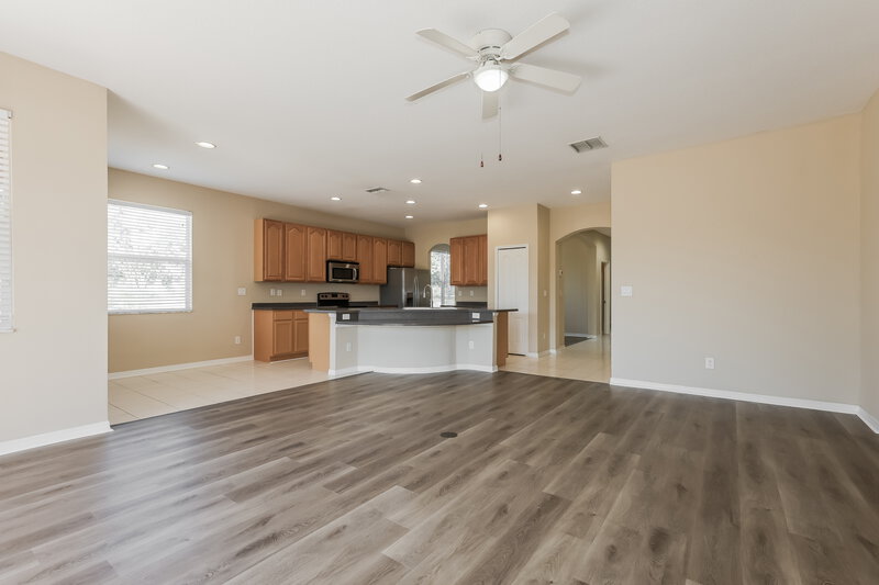 2,345/Mo, 12409 23rd St E Parrish, FL 34219 Family Room View 3