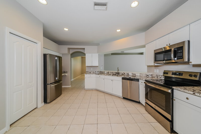 3,600/Mo, 4510 Ferrys Mill Pl Ellenton, FL 34222 Kitchen View 2