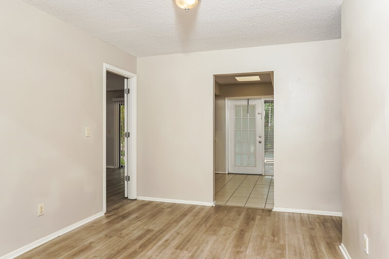 2,690/Mo, 326 Montgomery Ave Sarasota, FL 34243 Dining Room View