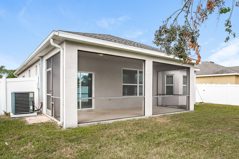 2,570/Mo, 9039 41st St E Parrish, FL 34219 Rear View