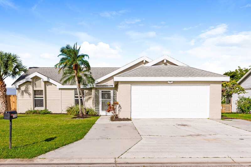 2,160/Mo, 3502 65th Avenue Cir E Sarasota, FL 34243 External View