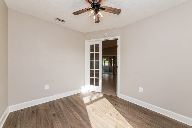 2,160/Mo, 3502 65th Avenue Cir E Sarasota, FL 34243 Dining Room View