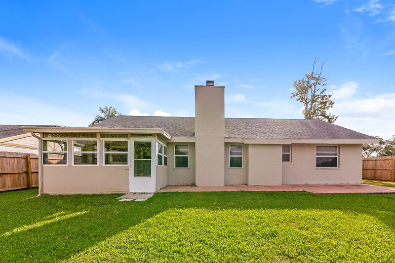 2,160/Mo, 3502 65th Avenue Cir E Sarasota, FL 34243 Rear View