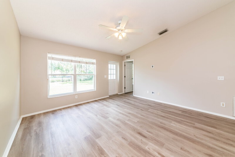 1,860/Mo, 4042 Banbury Cir Parrish, FL 34219 Living Room View