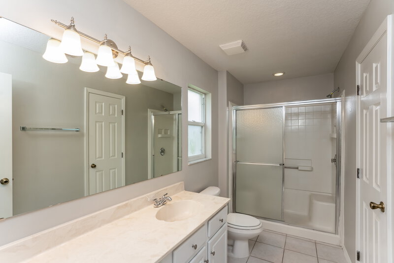 2,720/Mo, 4040 Kingsfield Dr Parrish, FL 34219 Main Bathroom View