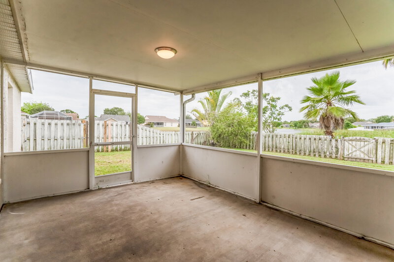 2,720/Mo, 4040 Kingsfield Dr Parrish, FL 34219 Screen Porch View