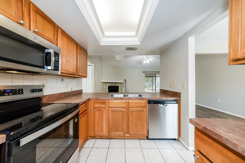 2,185/Mo, 6434 Carmella Way Sarasota, FL 34243 Kitchen View 2